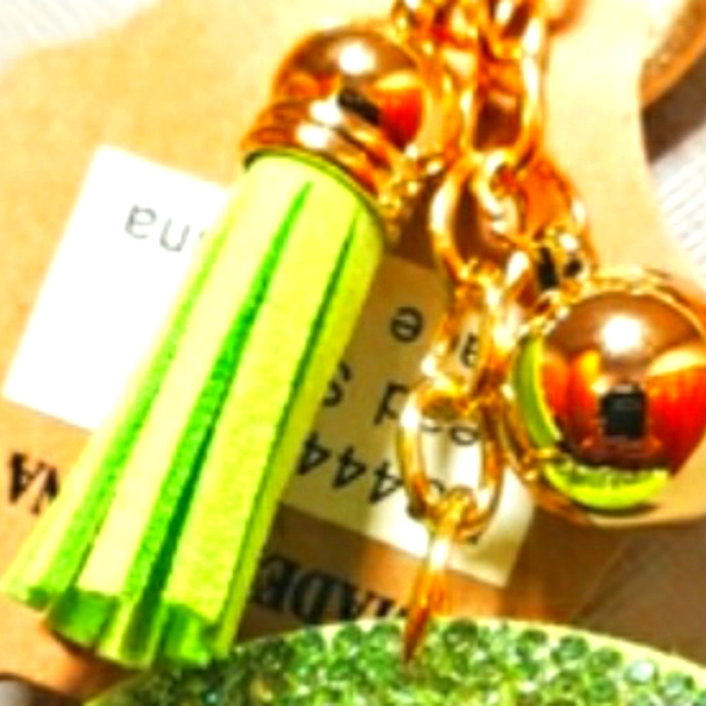 Green Rhinestone Keychain New - Picture 3 of 3